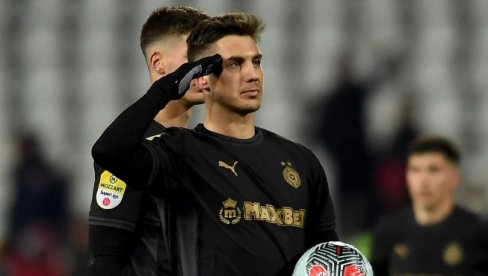 ОКРЕНУЋЕ СЕ СВЕ! Миљеник гробара се опростио од навијача и клуба