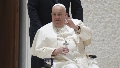 НЕКА ОРУЖЈЕ ЗАЋУТИ: Папа апеловао на мир у кризним подручјима