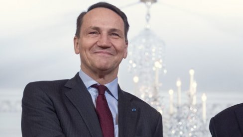 SIKORSKI PORUČIO: Ukrajina može da nastavi rat do kraja godine uz evropsku podršku