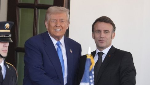 DONALDE, PREKLINJEM TE Tramp imitirao Makrona, otkrio šokantne detalje iz privatnog razgovora (VIDEO)