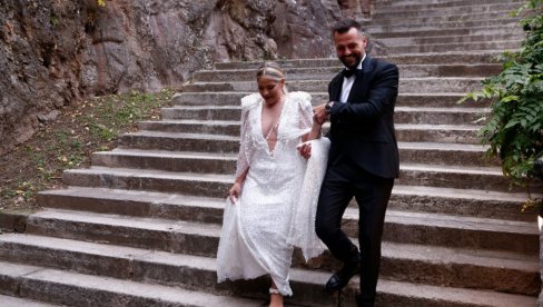 ХТЕЛА САМ ДА САКРИЈЕМ КРАХ БРАКА: Вања Мијатовић искрено о разводу - Желим да одболујем на миру