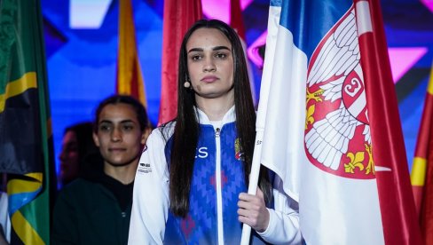 ЗА КОГА? ЗА СРБИЈУ! Спектакуларно отворено Светско првенство за боксерке у Нишу (ФОТО)