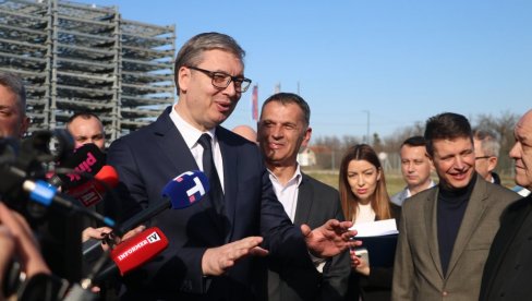 КАРАНОВИЋ ЗА НОВОСТИ: Блокадери воде хибридни рат против Вучића и Србије, Сарајево сафари најбесмисленија лаж