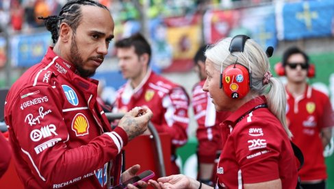 ПОТРЕБНО МИ ЈЕ ЈОШ МАЛО ВРЕМЕНА: Хамилтон не може да се уклопи у Ферари