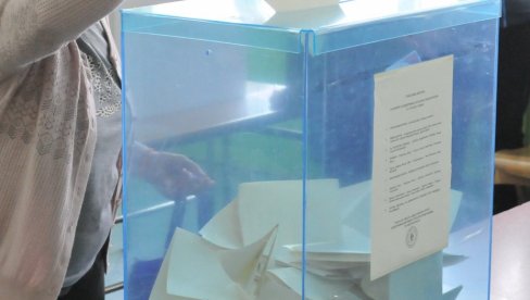 ГЛАСАЊЕ НА 13 БИРАЛИШТА: Избори за чланове Саветa Месних заједница у Врњачкој Бањи