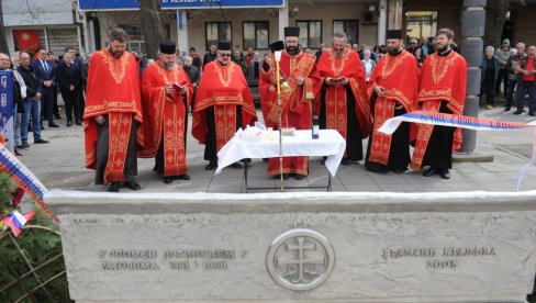 POČAST POGINULIM BORCIMA: I u Kraljevu obeležen Dan sećanja na branioce otadžbine