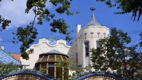 PALATA RAJH- SUBOTIČKA SECESIJSKA LEPOTICA: Vođenje Savremenu galeriju u okviru ciklusa Žena na prekretnici vekova