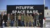 ЏЕЈ ДИ ВЕНС НА ГРЕНЛАНДУ: Посета почела у свемирској бази