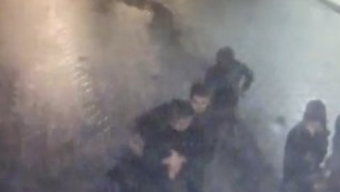 ШТА СЕ ДЕСИЛО У НОВОМ САДУ? Пале су маске - студенти малтретирали Роме и испровоцирали тучу (VIDEO)