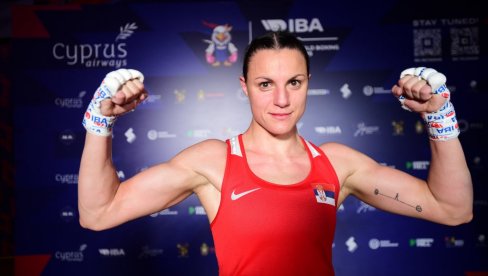 NAJNEVEROVATNIJA BEBA SRBIJE - SVETSKI ŠAMPION U BOKSU: Anđela Branković za "Novosti" otkriva recept za čudo