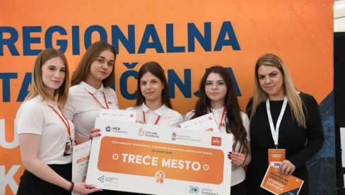 ĐAČKA KOMPANIJA IZ BATOČINE TREĆA U SRBIJI: proizveli narukvicu koja opušta bol u mišićima