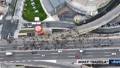 SNIMAK IZ VAZDUHA: Teror manjine nad većinom - Pogledajte koliko njih blokira ceo grad (FOTO)