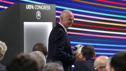 ĐANI, SRAM TE BILO! Prvi čovek FIFA opalio žestok šamar Srbiji