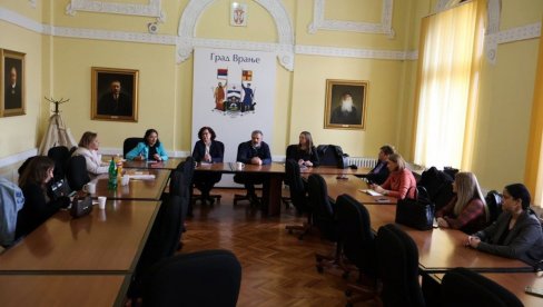 ZAJEDNIČKI PODIŽU SVEST: Maloletnički brakovi u romskim zajednicama