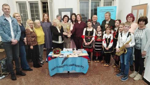 УРУЧЕНА ПРИЗНАЊА: Параћинци међу најактивнијим члановима новосадског СКОР-а