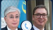 ПРИЈАТЕЉСКИ И СРДАЧНО: Вучић разговарао са председником Казахстана (ФОТО)