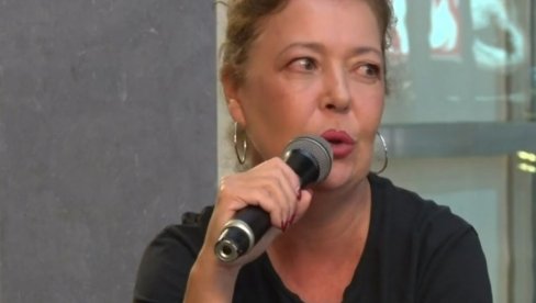 БИЉАНИ КЕСКЕНОВИЋ МИЛИВОЈЕ ЖИВАНОВИЋ: Награда за најбољу улогу на Глумачким свечаностима у Пожаревцу