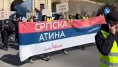 СРПСКА АТИНА, ТИХА ВЕЋИНА: Новосађани пешице кренули у Београд на велики сабор да пруже подршку председнику Србије (ВИДЕО)