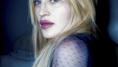 НАЈВЕЋИ СКАНДАЛ У ИСТОРИЈИ ПОП МУЗИКЕ: Пољубац између Мадоне, Бритни и Агилере распирио нетрпељивост међу највећим звездама