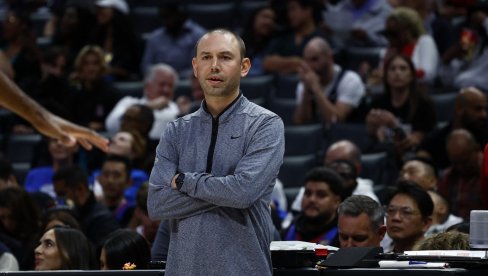 БИЛИ АМЕР, КАНАЂАНИН И НИКОЛА ЈОКИЋ: Не, није виц у питању, тренер Денвера очитао свима лекцију (ВИДЕО)