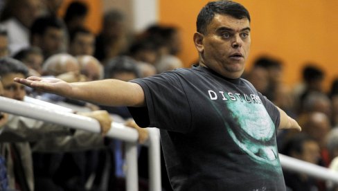 КО НЕ ЗНА ЗЕКУ НИЈЕ БИО У ЖЕЛЕЗНИКУ! Преминуо чувени навијач ФМП-а, Мачве и Милована Степандића