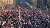 НЕПРЕГЛЕДНА РЕКА ЉУДИ: Моћан снимак величанственог скупа Не дамо Србију (ВИДЕО)