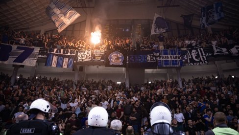 GROBARI, ZAR STE SE UPLAŠILI? Žestoka prozivka navijača Budućnosti: Svugde ga pratiš, a nama u goste nećeš da svratiš
