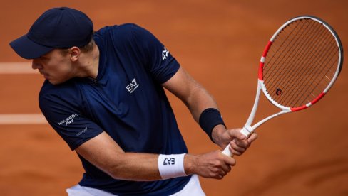 А ПОСЛЕ ТИТУЛЕ... Неочекивано! Ево шта је данас урадио Хамад Међедовић