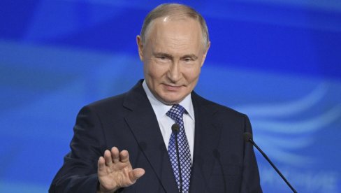 НИ МЕРЦ, НИ МАКРОН НЕ ПОКУШАВАЈУ ДА КОНТАКТИРАЈУ РУСИЈУ Песков: Путин није одбио контакте са европским лидерима