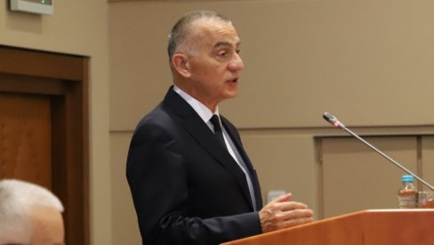 Вујић захтева хитно стављање ван снаге незаконитих решења председника ВСТ