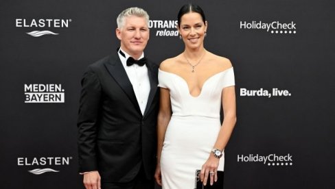 SVI PRIČAJU O NJHOVOM RAZVODU, A ONI SE GLEDAJU KAO NA POČETKU VEZE: Isplivale nove fotografije Ane Ivanović i Bastijana Švajnštajgera, svi