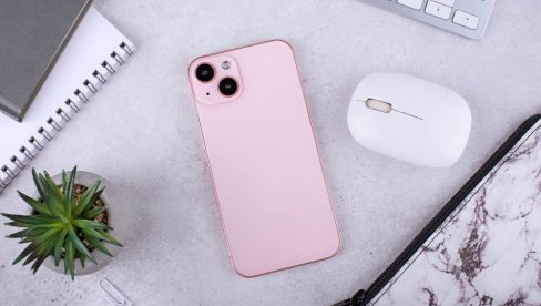 Маске за мобилне телефоне: Трендови, заштита и стил у 2025.