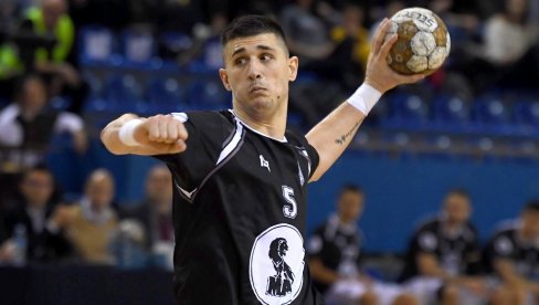 ЦРНОГЛАВАЦ СЕ ЛЕЧИ: Десни бек Партизана неизвестан за наступ у репрезентацији за Европско првенство