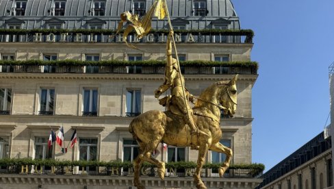 BEZ POKLONJENJA JOVANKI ORLEANKI: Praznik rada u Francuskoj po tradiciji slavili levičari, ali i suvereni desničari