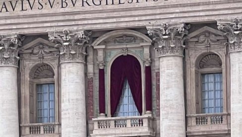 EPSTAJNOVE VEZE SEŽU DO VATIKANA: Pedofil, čiji fajlovi potresaju svet, imao bliske kontakte i sa papskom državom (FOTO)