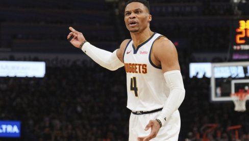 FRKA U OKLAHOMI! Kad neko pipne Jokića, Rasel Vestbruk momentalno poludi (VIDEO)