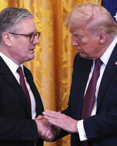 НАРОД БЕСАН: Стармер морао да реагује