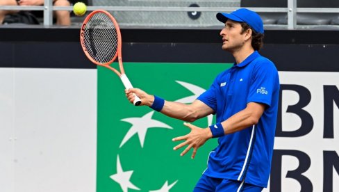 BITKA ZA POLUFINALE: Italijan igra dobar tenis