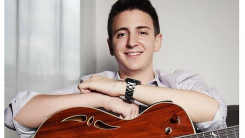 DA LI JE SAMA: Zvezda Granda pokazao zbog čega mnogi tvrde da je naslednik Zdravka Čolića