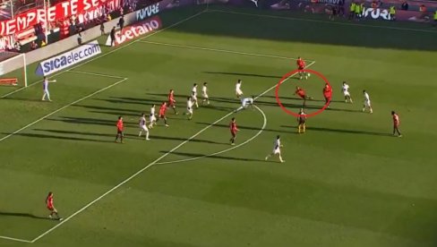 НАЈНЕВЕРОВАТНИЈИ ГОЛ 21. ВЕКА! Овај фудбалер је управо добио Пушкаш награду за 2025. годину - са правом! (ВИДЕО)