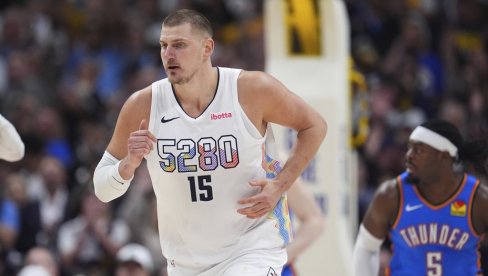 ТРАНСФЕР БОМБА: Денвер довео играча за нову титулу!