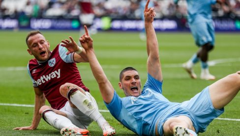 ПРЕМИЈЕРЛИГАШКИ ТИКЕТ: Постекоглу уписује првенац, голеада на Амексу...