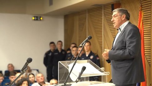 ХЕРОЈИ У ОДБРАНИ ОТАЏБИНЕ: Трибина Улога и значај посебних јединица полиције