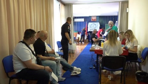 СЕЋАЊЕ УЗ ДАРИВАЊЕ КРВИ: Деведесет јединица крви за сећање на Милутина Лековића