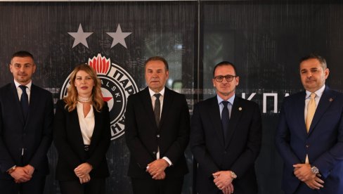 NISU ISTI ODNOSI KAO PRE ŠEST MESECI! Predrag Mijatović o saradnji sa Dankom Lazovićem i Milkom Forcan u FK Partizan