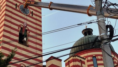 НОВИ СЈАЈ СТАРИХ ЦРКВЕНИХ ЗВОНА: Обављена репарација за Цркву Свете Тројице у Параћину (ФОТО)
