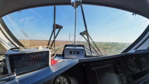 USKORO BITI OTVORENA PRUGA BEOGRAD-SUBOTICA Vučić: To su dobre stvari za ljude