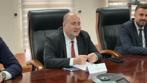 KOZAREV REAGOVAO NA TVRDNJE ALEKSIĆEVOG POKRETA: Đurić jača poziciju Srbije u Africi, opozicija pravi poene za Kurtija i širi ksenofobiju