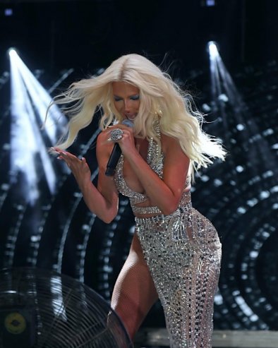 ДУШКО УПАО У ЈЕЛЕНИН СТАН: Хаос на Дедињу, Карлеуша пријавила бившег полицији