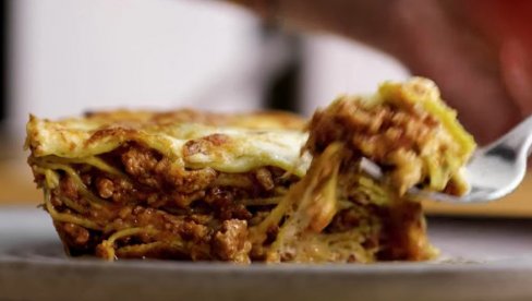 NAJKREMASTIJE KOJE ĆETE IKAD PROBATI: Lazanje bolonjeze